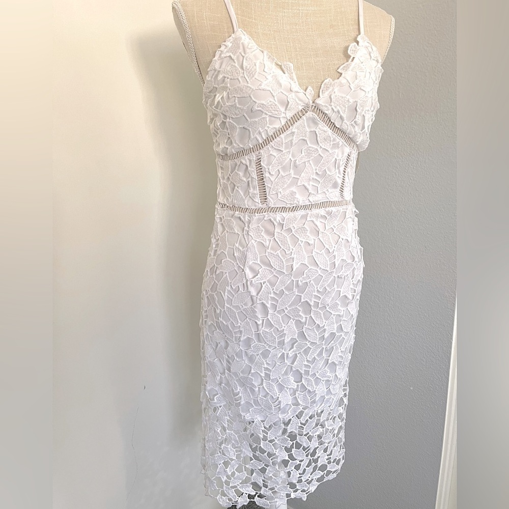 NWT Bar III Fit Sheath White lace Dress